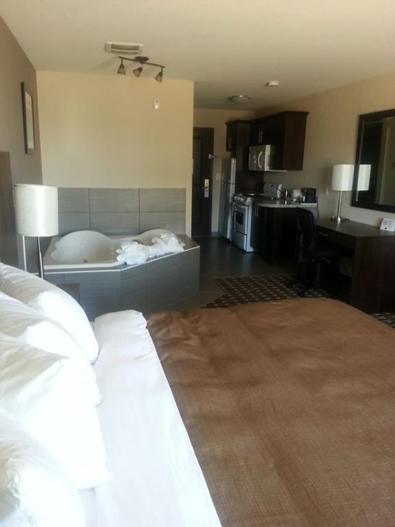 Western Star Inn & Suites Stoughton ภายนอก รูปภาพ